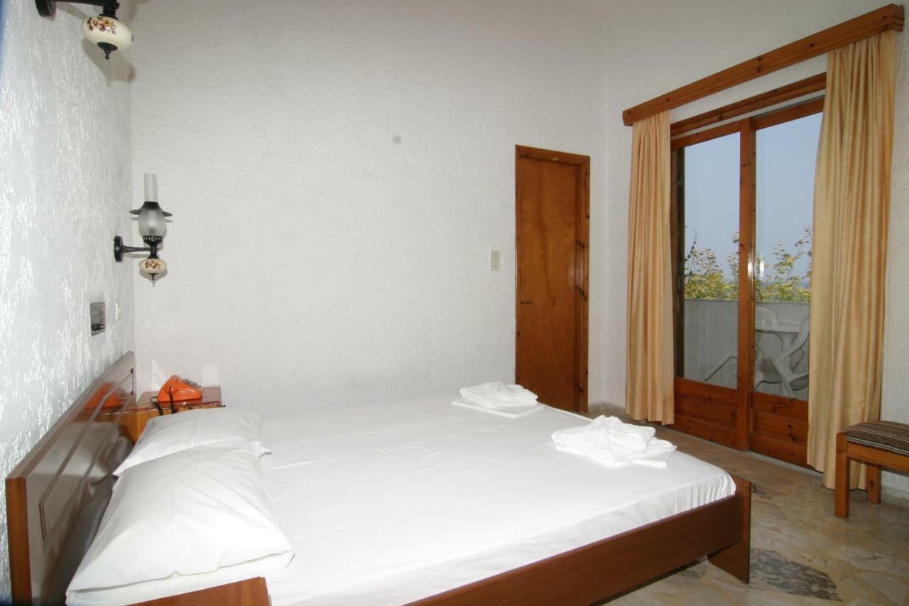 Kedros Hotel Samos Island Exterior photo